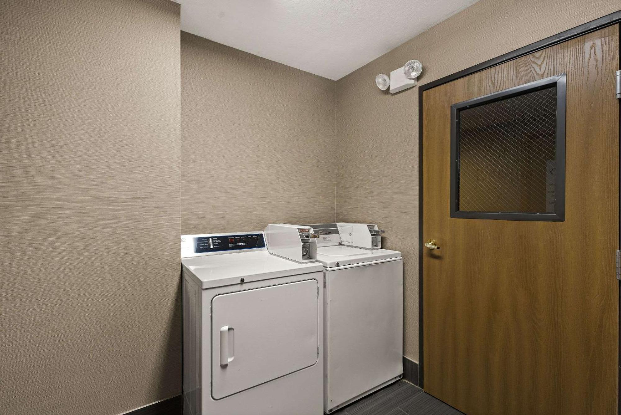 Comfort Inn Huntington Eksteriør bilde